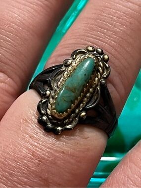 Vintage Navajo Artisan Signed Sterling Silver 925 Turquoise Size 8 Ring
